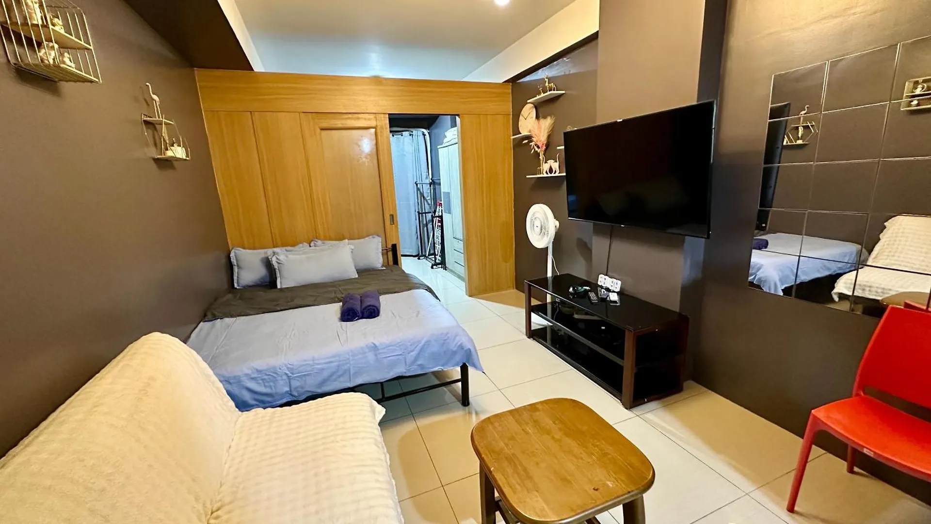 Kathys Crib Family Suite Room Manila